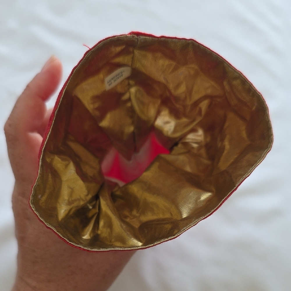 Piper-Heidsieck Champagne Bottle Cover - Picture 7 of 9